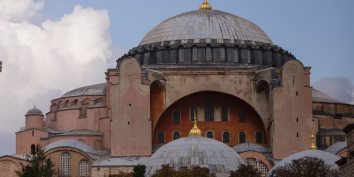 Αναβάλλεται η μετατροπή της Αγίας Σοφίας σε τζαμί