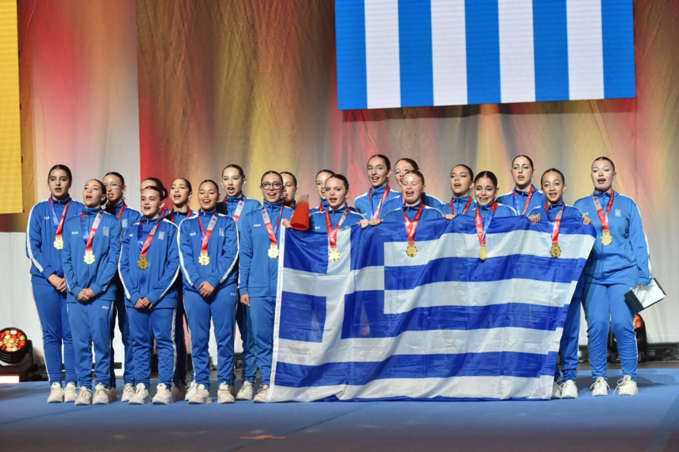 Απλά μαγικές : Θρίαμβος της Ελλάδας στο Ευρωπαϊκό Πρωτάθλημα Cheerleading στην Πράγα! (photos+vids)
